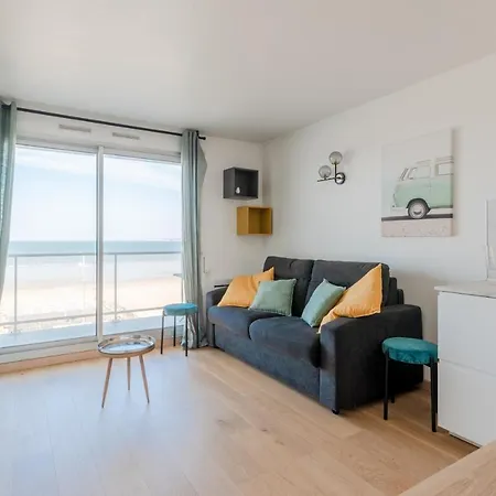 Studio Moderne Face A La Apartment *